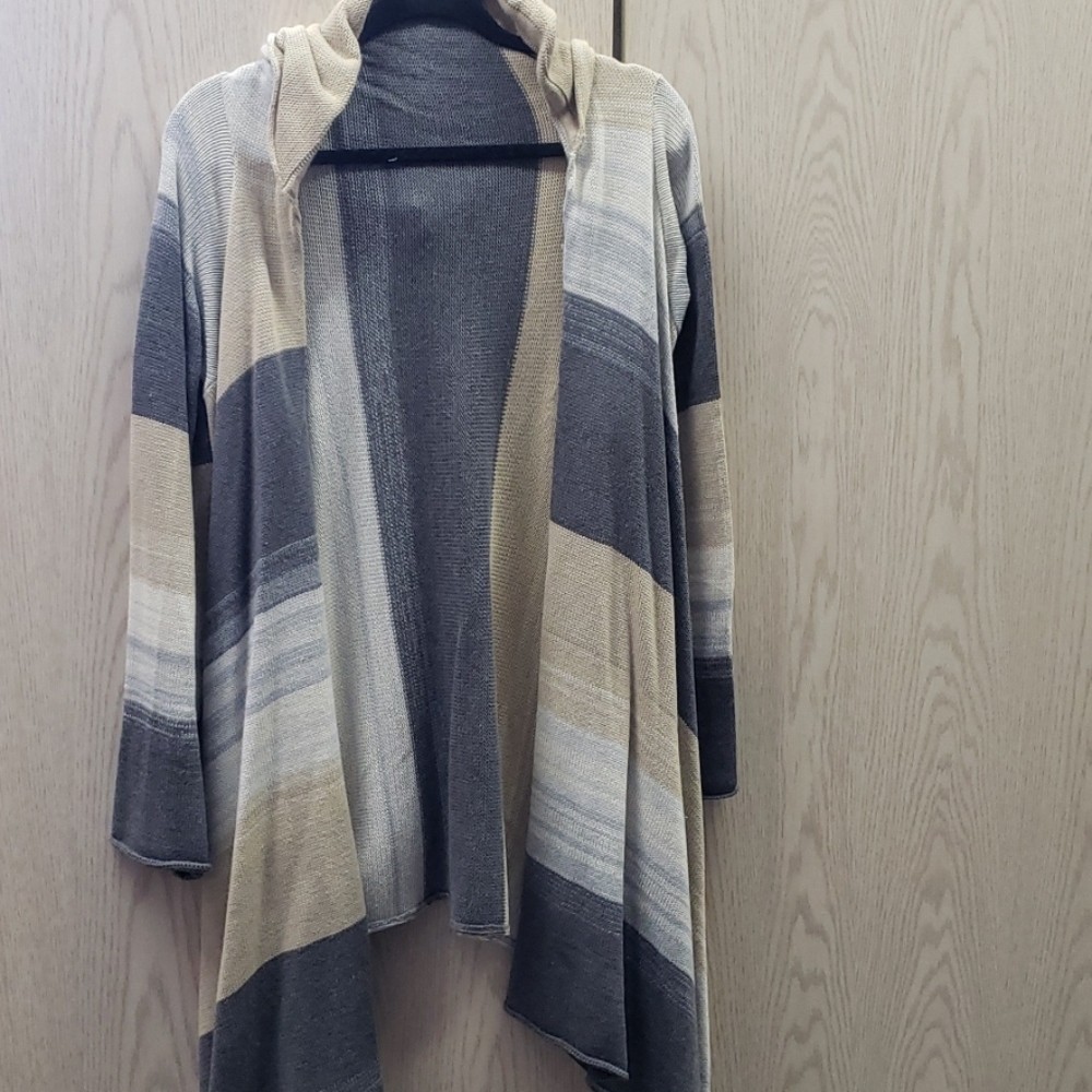 Goddis Cardigan